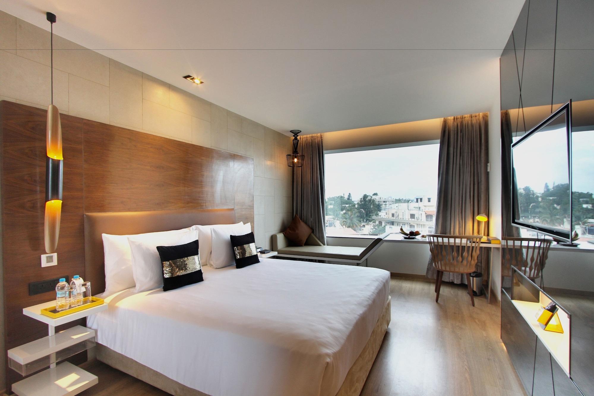 Radisson Bengaluru City Center Exteriör bild