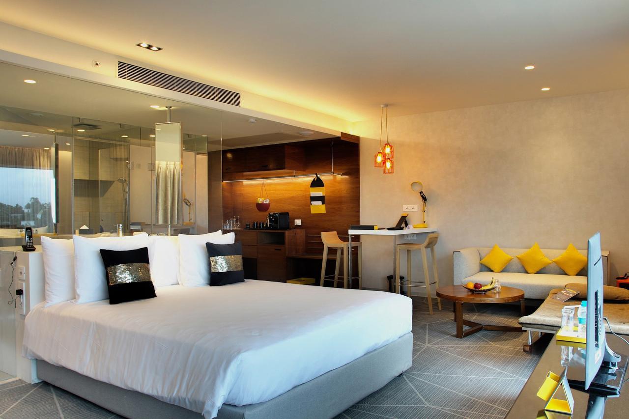 Radisson Bengaluru City Center Exteriör bild